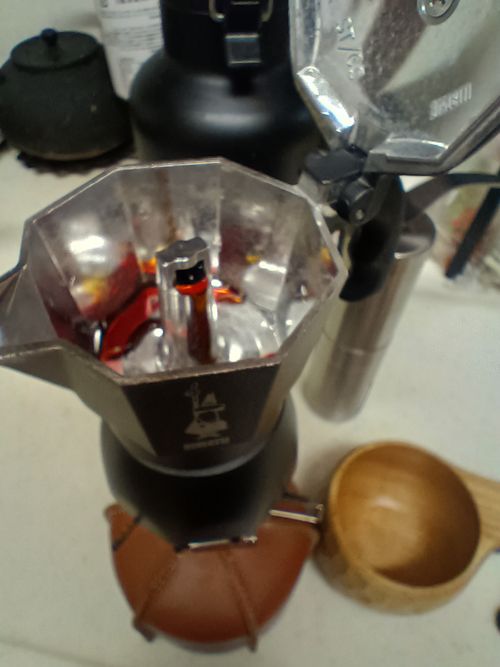 BIALETTI その他 直火式エスプレッソメーカー ウエィダーさんのキャンプギア CAMPiii（キャンピー） -キャンプ専用SNS キャンプのすべてがここに集まる-