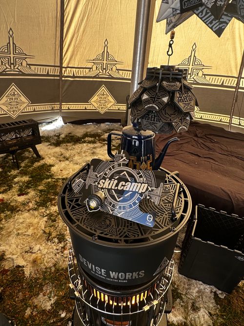 DEVISE WORKS X GB PROJECT ヒーティング ストーブ skitさんのキャンプギア CAMPiii（キャンピー） -キャンプ専用SNS キャンプのすべてがここに集まる-