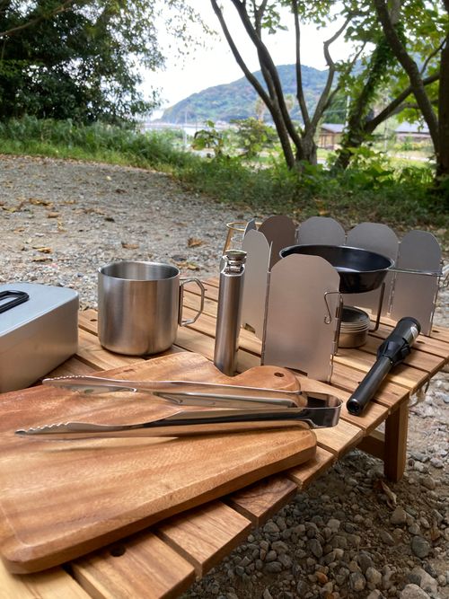 CAPTAIN STAG キャプテンスタッグ ファニチャー テーブル ももキャンさんのキャンプギア CAMPiii（キャンピー） -キャンプ専用SNS キャンプのすべてがここに集まる-