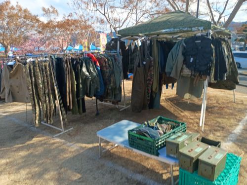 ルーマニア軍  その他 コットンミトン ウエィダーさんのキャンプギア CAMPiii（キャンピー） -キャンプ専用SNS キャンプのすべてがここに集まる-