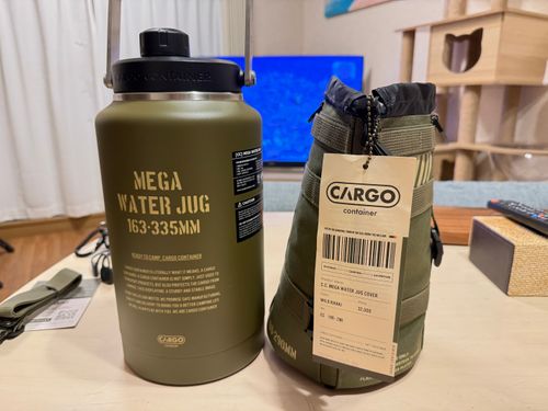 Cargo Container クーラーボックス、ジャグ ジャグ わらびもちさんのキャンプギア CAMPiii（キャンピー） -キャンプ専用SNS キャンプのすべてがここに集まる-