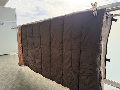 Bears Rock スリーピング シュラフ ぐうたら夫婦さんのキャンプギア CAMPiii（キャンピー） -キャンプ専用SNS キャンプのすべてがここに集まる-