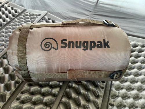 Snugpak スリーピング シュラフ YOTIさんのキャンプギア CAMPiii（キャンピー） -キャンプ専用SNS キャンプのすべてがここに集まる-