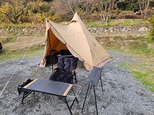 VENTLAX ファニチャー テーブル 三代目とっしぃさんのキャンプギア CAMPiii（キャンピー） -キャンプ専用SNS キャンプのすべてがここに集まる-