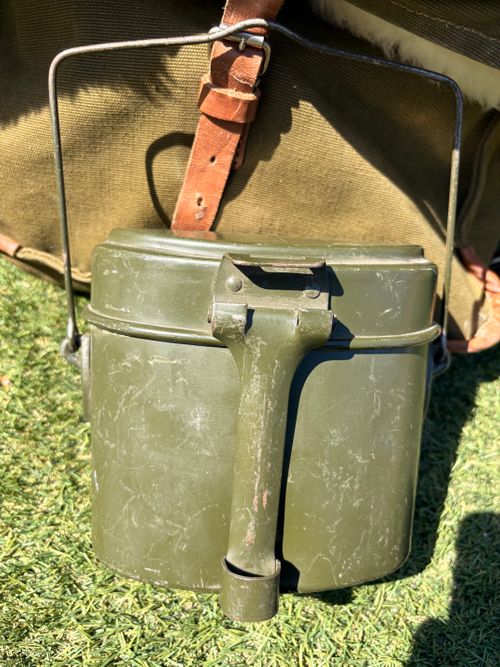 ルーマニア軍 クッキング フライパン camping roll♪さんのキャンプギア CAMPiii（キャンピー） -キャンプ専用SNS キャンプのすべてがここに集まる-