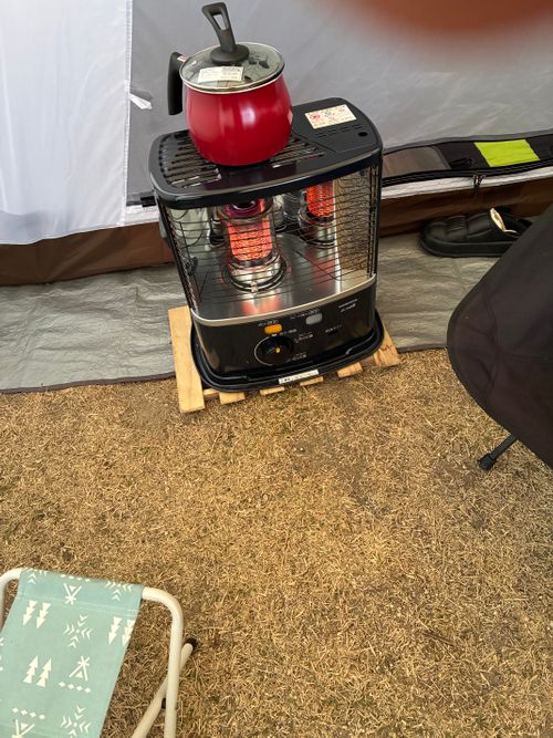 コロナ ヒーティング ストーブ わいげさんのキャンプギア CAMPiii（キャンピー） -キャンプ専用SNS キャンプのすべてがここに集まる-