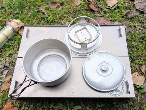 スイス軍 クッキング 鍋 ぞのさんさんのキャンプギア CAMPiii（キャンピー） -キャンプ専用SNS キャンプのすべてがここに集まる-