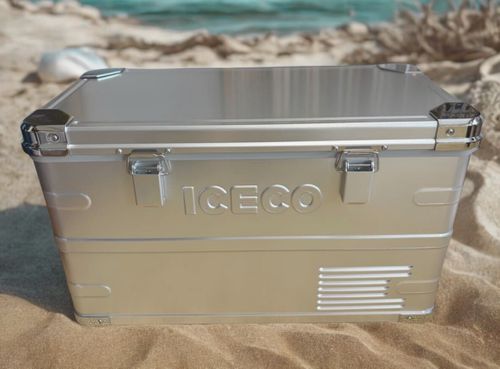 ICECO クーラーボックス、ジャグ クーラーボックス わかよめさんのキャンプギア CAMPiii（キャンピー） -キャンプ専用SNS キャンプのすべてがここに集まる-