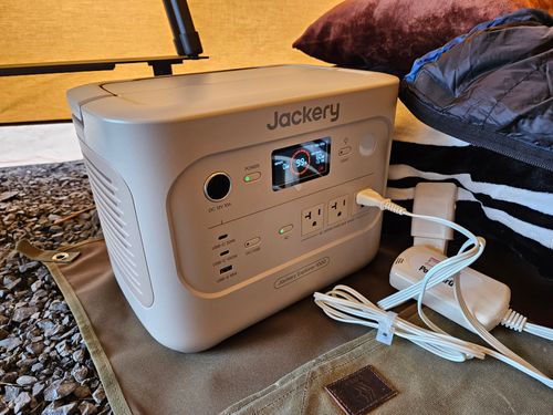 Jackery その他 ポータブル電源 三代目とっしぃさんのキャンプギア CAMPiii（キャンピー） -キャンプ専用SNS キャンプのすべてがここに集まる-