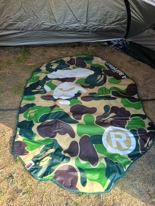 A BATHING APE スリーピング マット ウエィダーさんのキャンプギア CAMPiii（キャンピー） -キャンプ専用SNS キャンプのすべてがここに集まる-