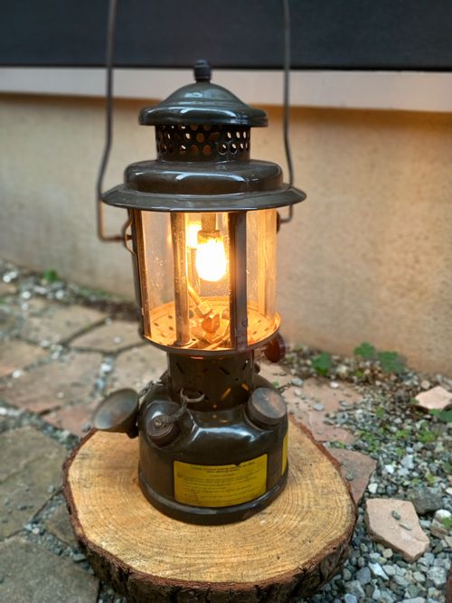 ARMSTRONG社 ライティング ランタン ウエィダーさんのキャンプギア CAMPiii(キャンピー) -キャンプ専用SNS キャンプのすべてがここに集まる-