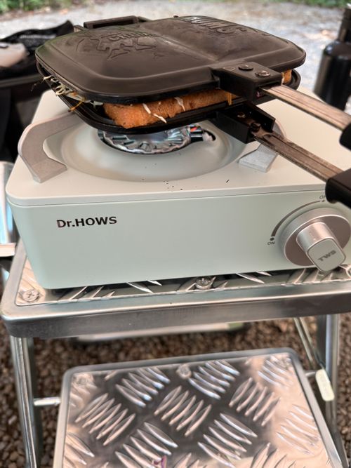ドクターHOWS ヒーティング コンロ まりさんのキャンプギア CAMPiii（キャンピー） -キャンプ専用SNS キャンプのすべてがここに集まる-