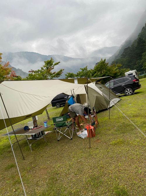 Coleman コールマン テント、タープ テント ざっきーさんのキャンプギア CAMPiii（キャンピー） -キャンプ専用SNS キャンプのすべてがここに集まる-