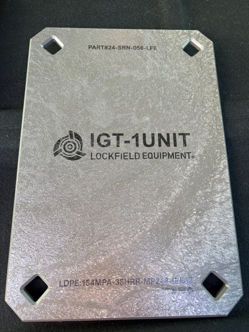 LOCKFIELD EQUIPMENT ファニチャー テーブル mitsu🇫🇷さんのキャンプギア CAMPiii（キャンピー） -キャンプ専用SNS キャンプのすべてがここに集まる-