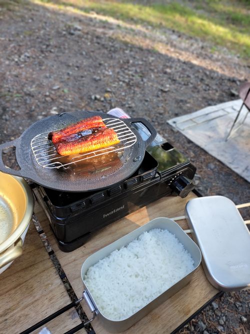 DAISO クッキング フライパン たかたかぽんたさんのキャンプギア CAMPiii（キャンピー） -キャンプ専用SNS キャンプのすべてがここに集まる-