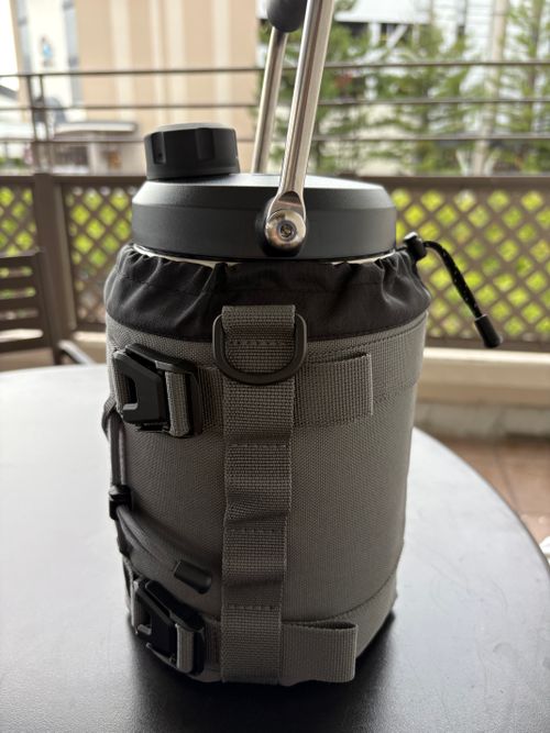 YETI イエティ クーラーボックス、ジャグ ジャグ mitsu🇫🇷さんのキャンプギア CAMPiii(キャンピー) -キャンプ専用SNS キャンプのすべてがここに集まる-