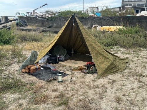 ロシア軍 テント、タープ テント てぃーえむキャンプさんのキャンプギア CAMPiii（キャンピー） -キャンプ専用SNS キャンプのすべてがここに集まる-
