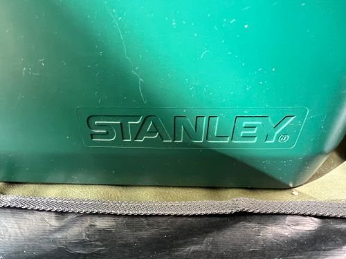 STANLEY クーラーボックス、ジャグ クーラーボックス YOTIさんのキャンプギア CAMPiii（キャンピー） -キャンプ専用SNS キャンプのすべてがここに集まる-